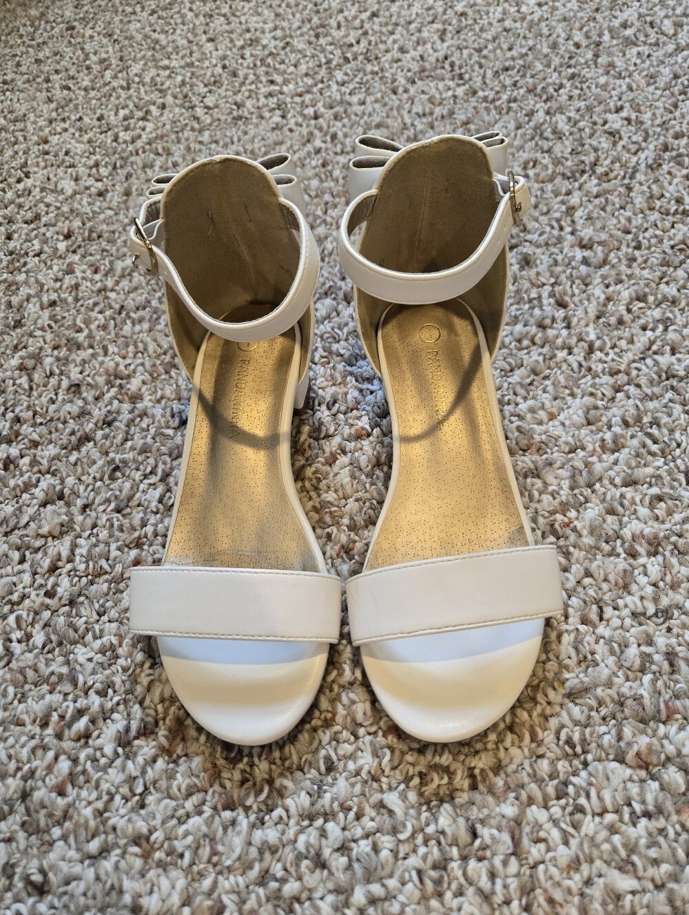 Classic White Ankle-Strap Block Heel Sandals, Girls Size 1 - Picture 3 of 8